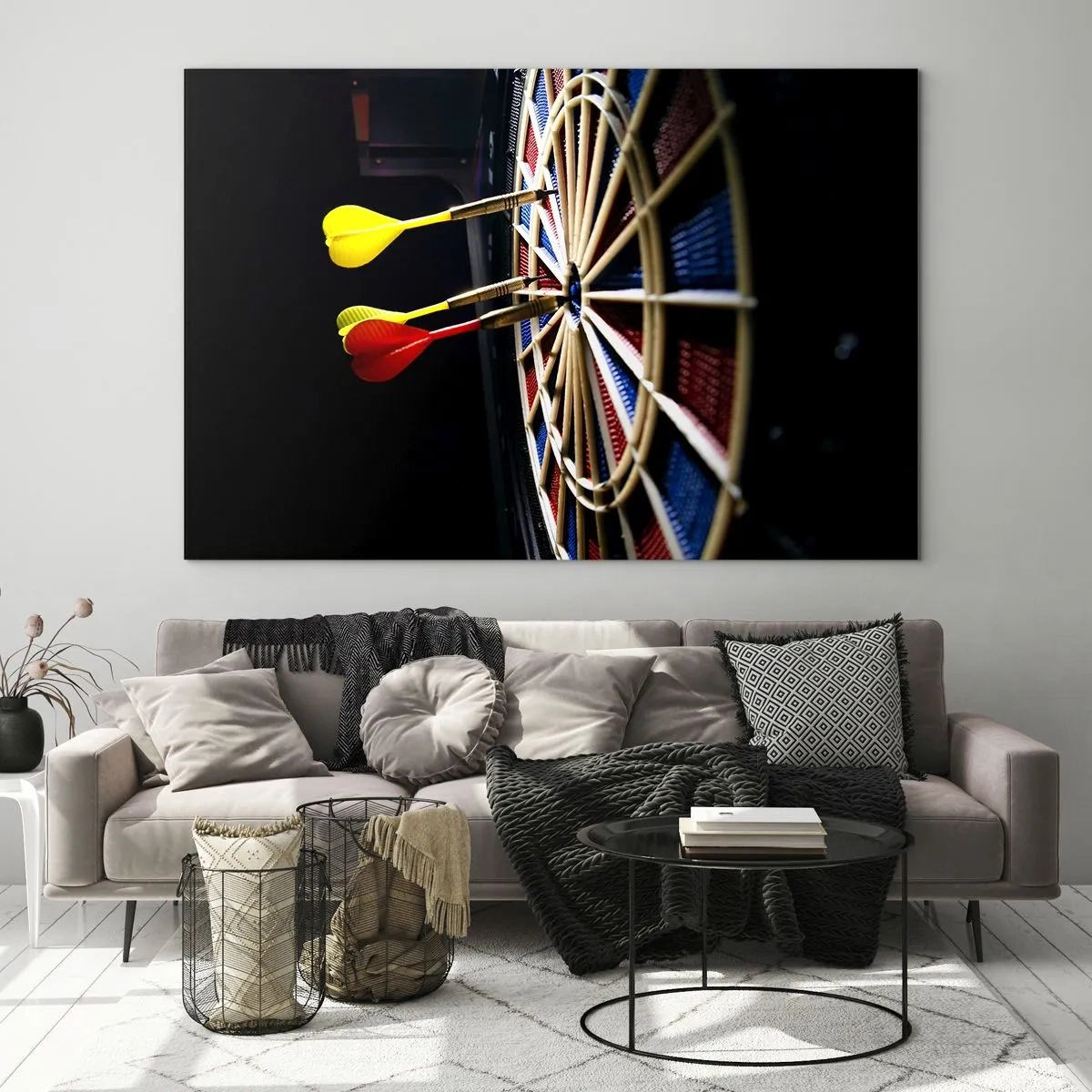 Quadro su vetro - Freccette che colpiscono un bersaglio in un ambiente buio - 100x70cm - Dritto al centro - Decorazione murale moderna per soggiorno e camera da letto ARTTOR