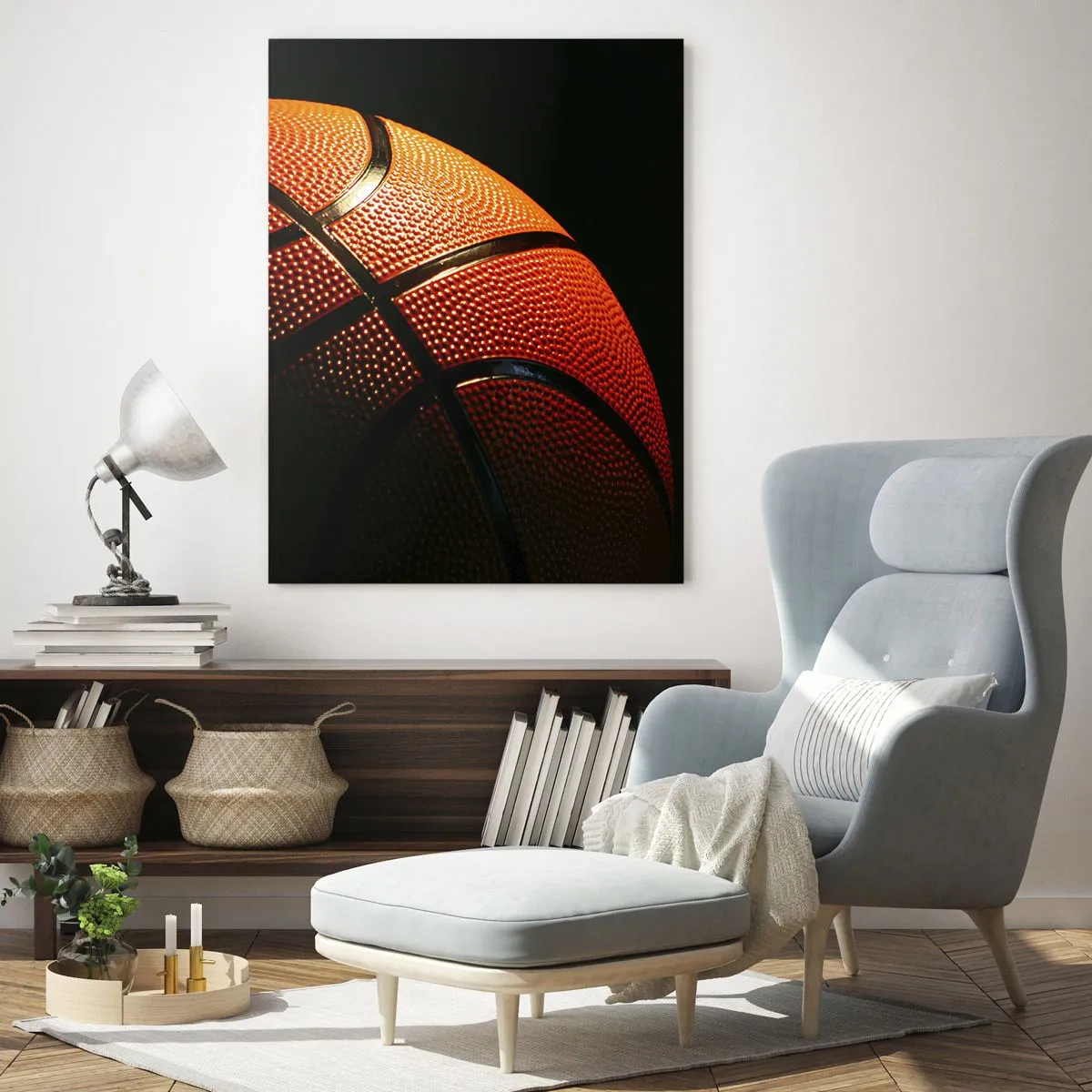 Quadro su vetro - Primo piano di un pallone da basket su sfondo nero - 70x100cm - Bella come un pianeta - Decorazione murale moderna per soggiorno e camera da letto ARTTOR