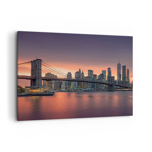 Quadro su tela - Stampe su Tela - Panorama notturno della città con un ponte e un cielo illuminato - 100x70cm - Immersa nel silenzio lilla - Decorazione murale moderna per soggiorno e camera da letto ARTTOR