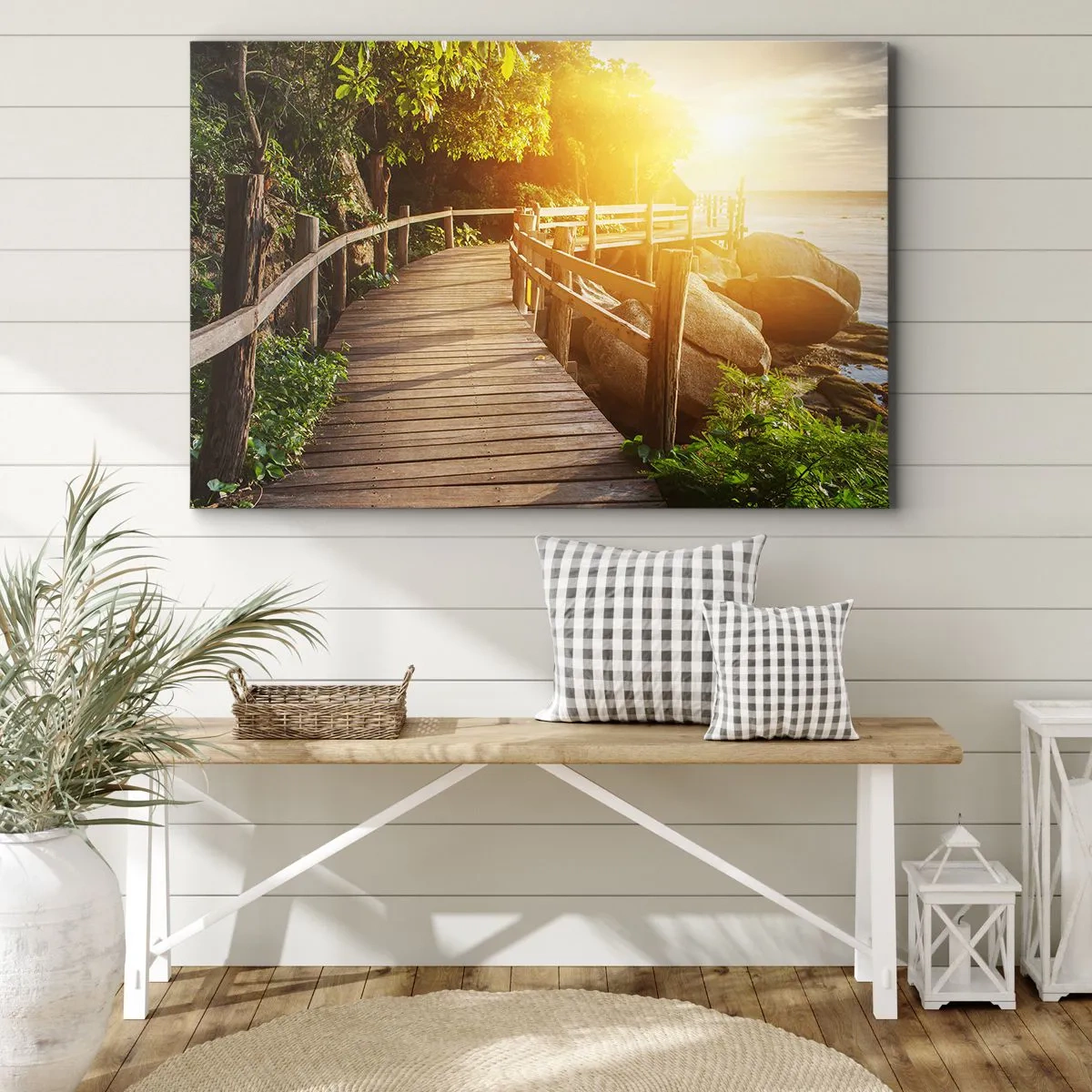 Quadro su tela - Stampe su Tela - Un ponte di legno tra il verde che conduce al mare sotto i raggi del sole - 120x80cm - Altra curva, altre meraviglie - Decorazione murale moderna per soggiorno e camera da letto ARTTOR