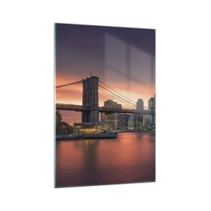 Quadro su vetro - Panorama notturno della città con un ponte e un cielo illuminato - 70x100cm - Immersa nel silenzio lilla - Decorazione murale moderna per soggiorno e camera da letto ARTTOR
