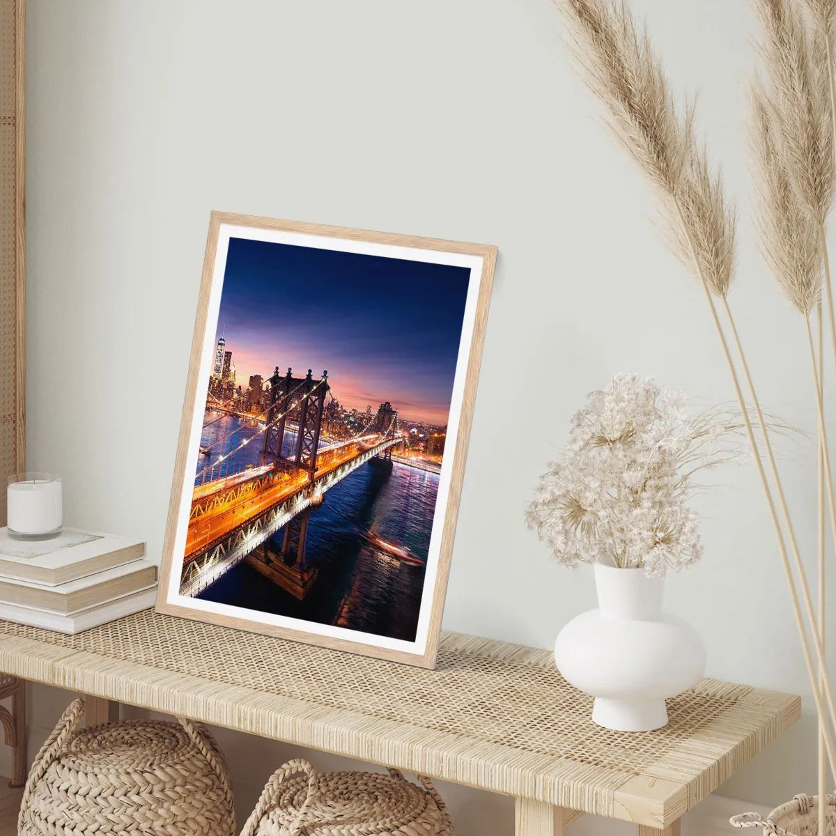 Poster in cornice rovere chiaro - Il ponte luminoso fino al cuore della città - 50x70 cm