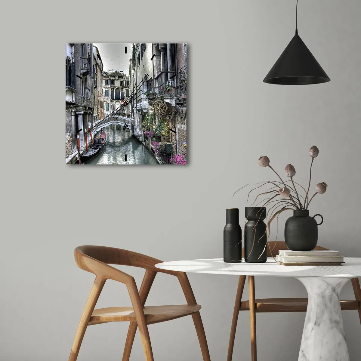Orologio da parete - Orologio in Vetro - Canale veneziano con gondola e ponte di pietra - 30x30cm - Da secoli in silenziosa riflessione - Decorazione murale moderna per soggiorno e camera da letto ARTTOR