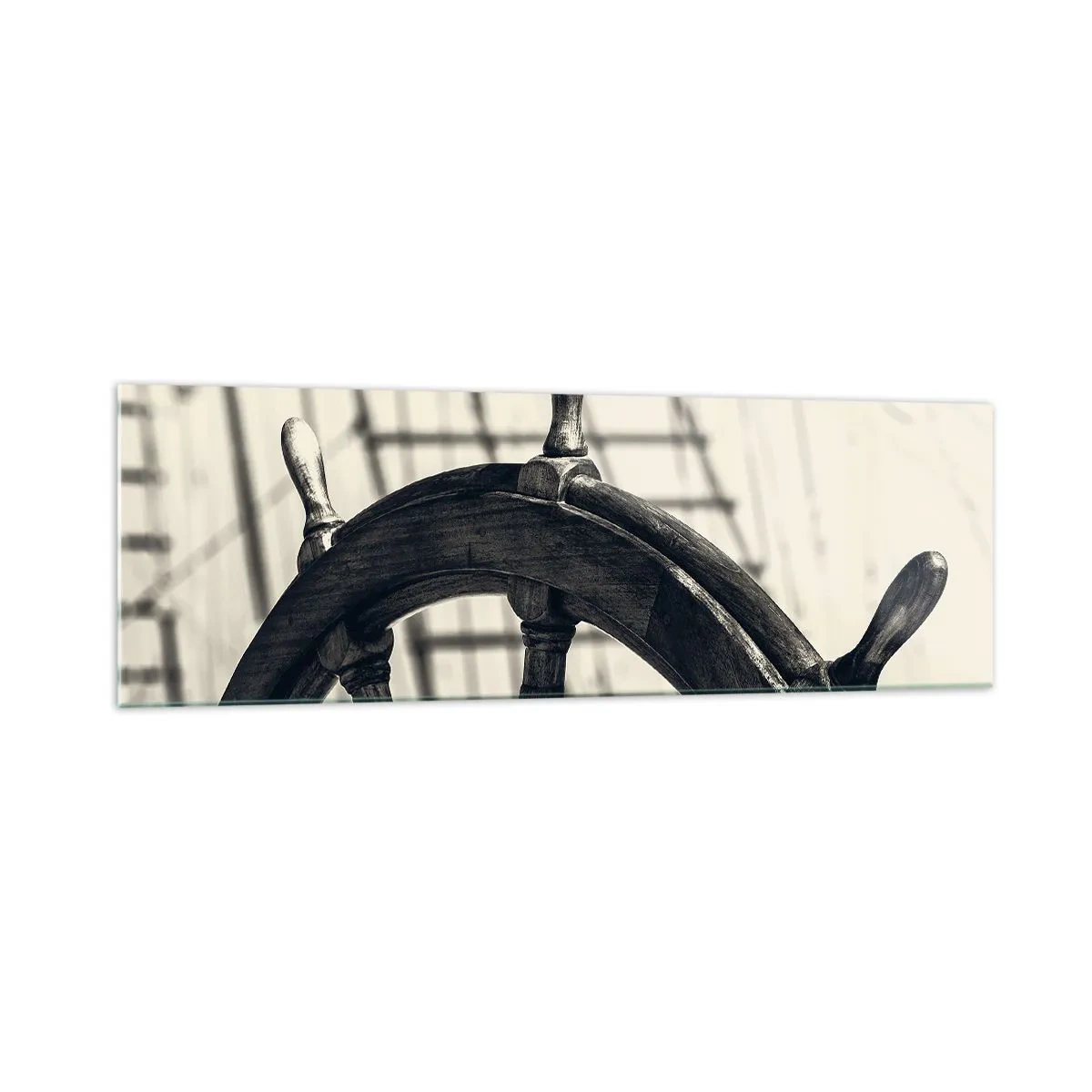 Quadro su vetro - Un timone a vela in stile retrò con una nave sullo sfondo - 160x50cm - Racconti del mare - Decorazione murale moderna per soggiorno e camera da letto ARTTOR