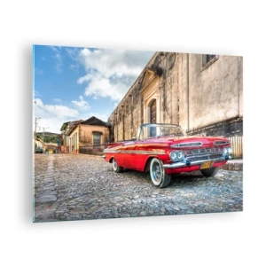 Quadro su vetro - Una classica decappottabile rossa su una strada acciottolata in un ambiente retrò - 70x50cm - Impressioni di Cuba - Decorazione murale moderna per soggiorno e camera da letto ARTTOR