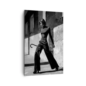 Quadro su tela - Stampe su Tela - Donna elegante in un ambiente industriale - 80x120cm - Eleganza cittadina - Decorazione murale moderna per soggiorno e camera da letto ARTTOR