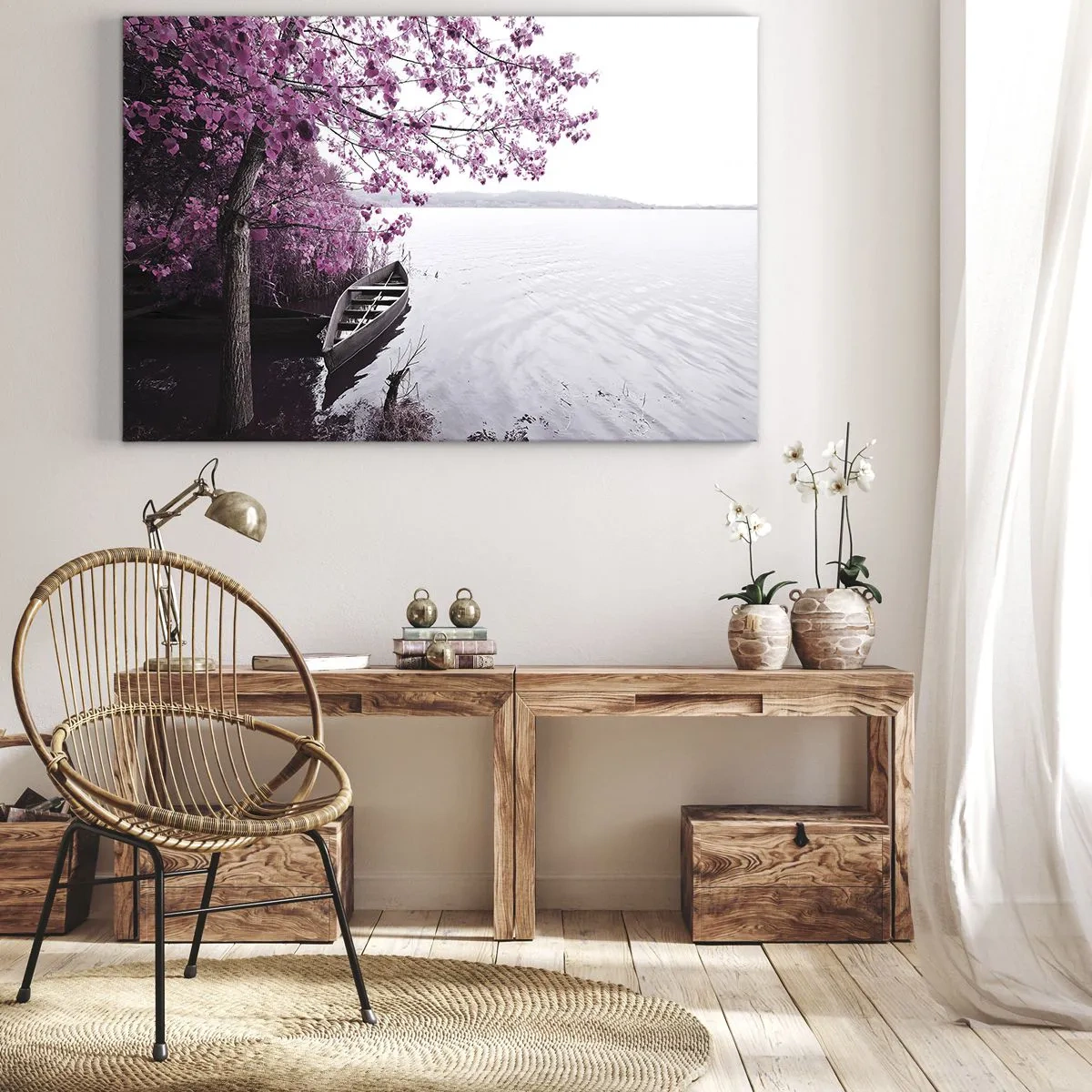 Quadro su tela - Stampe su Tela - Una barca sulla riva di un lago tra alberi rosa - 100x70cm - Nel silenzio rosa - Decorazione murale moderna per soggiorno e camera da letto ARTTOR