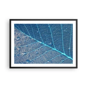 Poster in cornice nera - Una foglia nei toni del blu con gocce d'acqua - 70x50cm - Vita nel blu - Decorazione murale moderna per soggiorno e camera da letto ARTTOR
