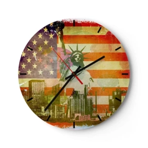 Orologio da parete - Orologio in Vetro - La Statua della Libertà sullo sfondo della bandiera degli Stati Uniti e del paesaggio urbano - 30x30cm - Viva l'America! - Decorazione murale moderna per soggiorno, cucina e camera da letto ARTTOR