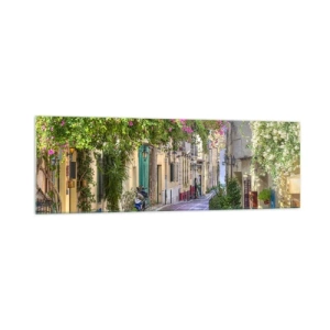 Quadro su vetro - Una strada affascinante con viti in fiore e tavolini da caffè - 160x50cm - Angolo fiorito - Decorazione murale moderna per soggiorno e camera da letto ARTTOR