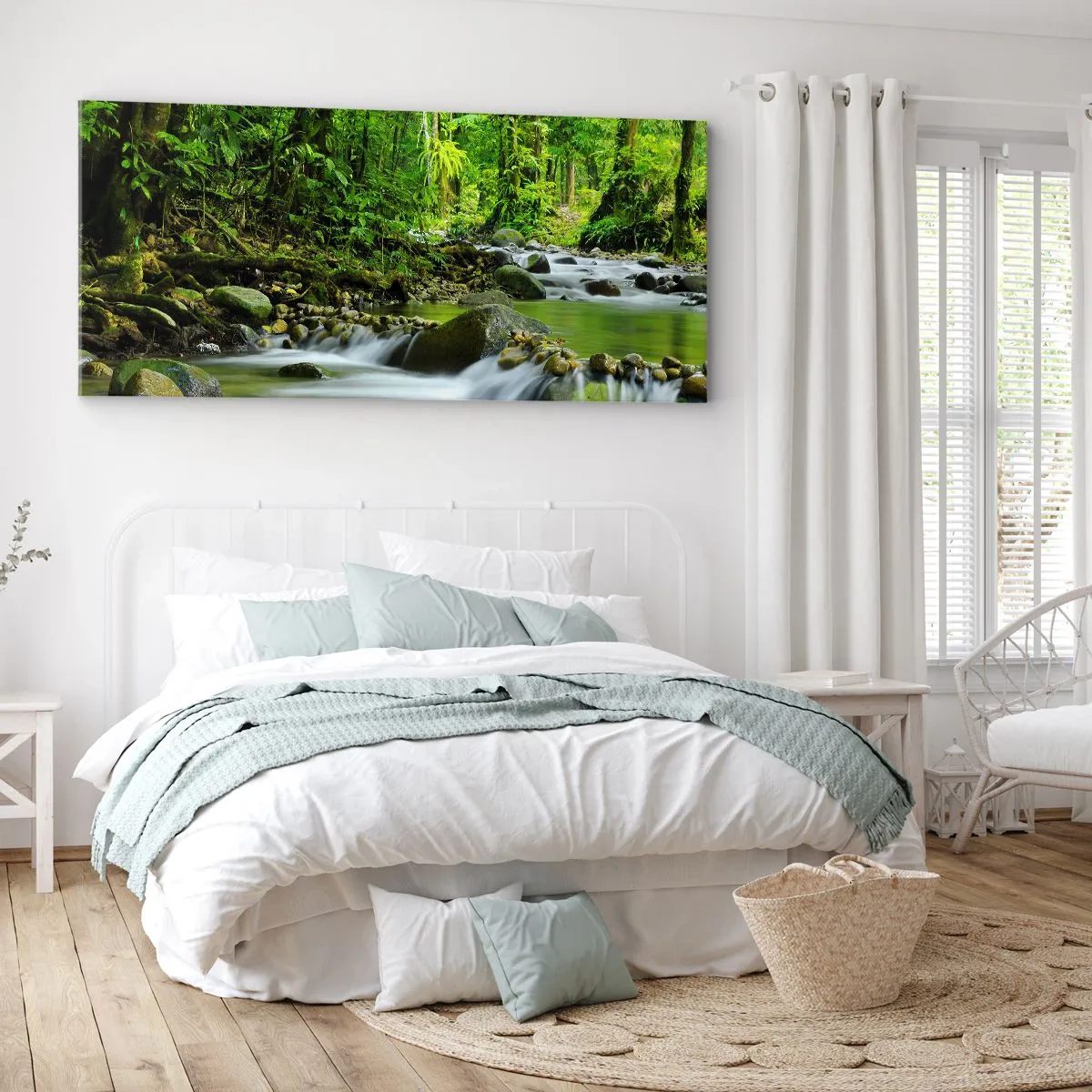 Quadro su tela - Stampe su Tela - Un ruscello in una lussureggiante foresta tropicale - 160x50cm - Fluttuando in un mare di verde - Decorazione murale moderna per soggiorno e camera da letto ARTTOR