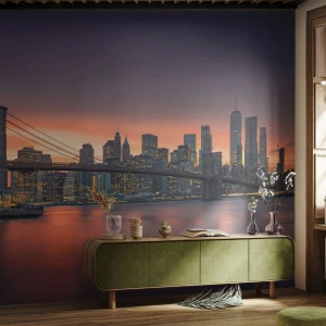 Fotomurali Premium Sand - Il ponte e la città illuminata al tramonto - 100x70cm - Immersa nel silenzio lilla - Decorazione murale moderna per soggiorno e camera da letto ARTTOR