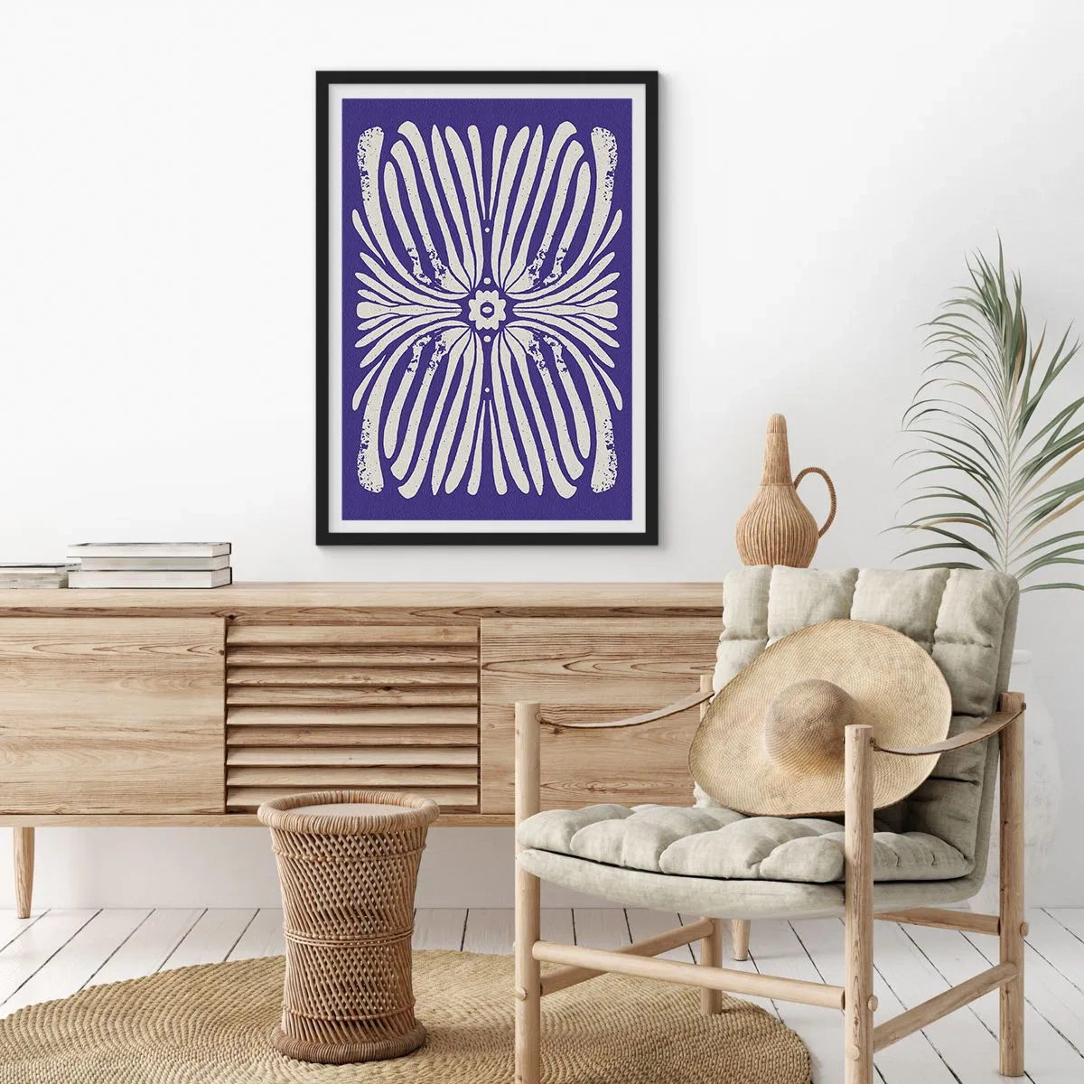 Poster in cornice nera - Motivo floreale retrò simmetrico su sfondo blu navy - 50x70cm - Ispirazioni etniche - Decorazione murale moderna per soggiorno e camera da letto ARTTOR