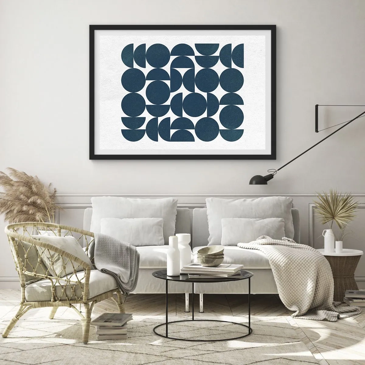 Poster in cornice nera - Forme geometriche nei toni del blu navy su sfondo bianco - 100x70cm - Cerchi e semicerchi - Decorazione murale moderna per soggiorno e camera da letto ARTTOR