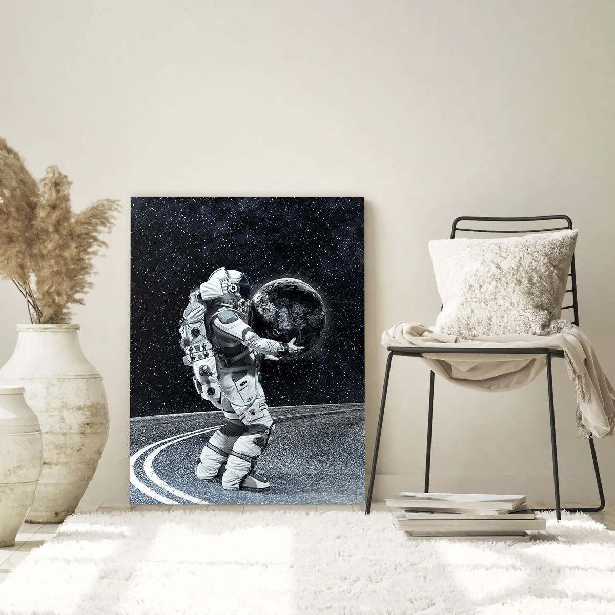 Quadro su vetro - Un astronauta che trasporta la Terra nel suo viaggio attraverso l'universo - 50x70cm - Sulla Via Lattea - Decorazione murale moderna per soggiorno e camera da letto ARTTOR