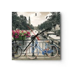 Orologio da parete - Orologio in Vetro - Un ponte con biciclette e fiori sopra un canale ad Amsterdam - 30x30cm - I colori delle strade di Amsterdam - Decorazione murale moderna per soggiorno e camera da letto ARTTOR