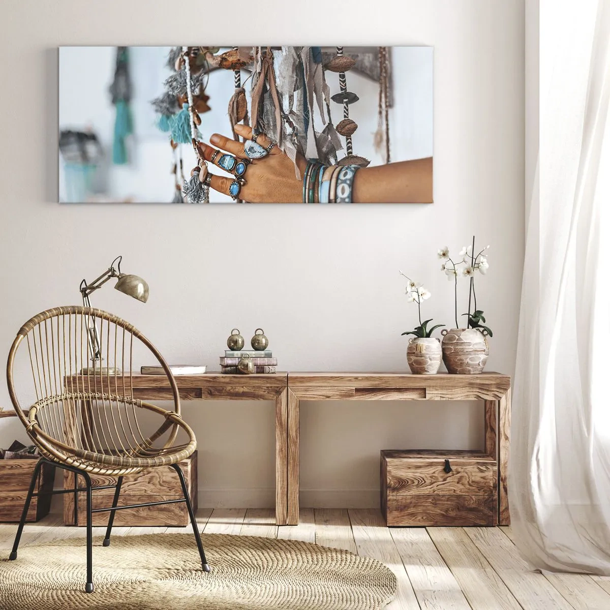 Quadro su tela - Stampe su Tela - Una mano adornata con gioielli boho con decorazioni sullo sfondo - 120x50cm - Tesori locali - Decorazione murale moderna per soggiorno e camera da letto ARTTOR