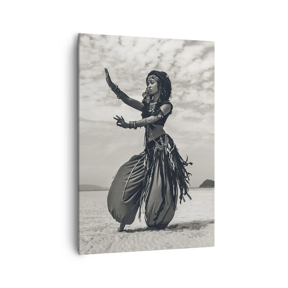 Quadro su tela - Stampe su Tela - Ballerina esotica sullo sfondo del deserto - 70x100cm - Il ballo delle isole del sud - Decorazione murale moderna per soggiorno e camera da letto ARTTOR