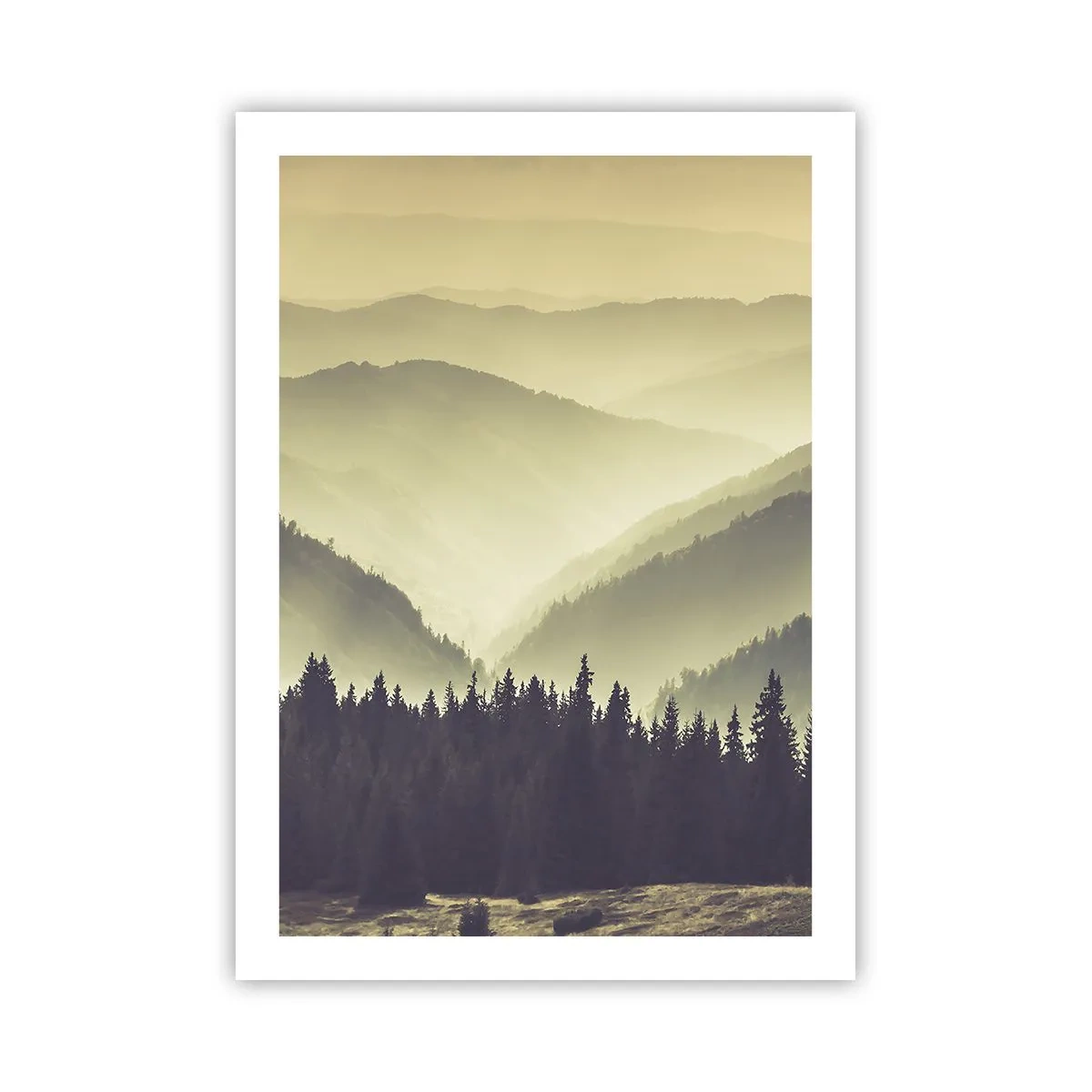 Poster - Panorama nebbioso di montagne con foresta - 50x70cm - Dopo sette montagne… - Decorazione murale moderna per soggiorno e camera da letto ARTTOR