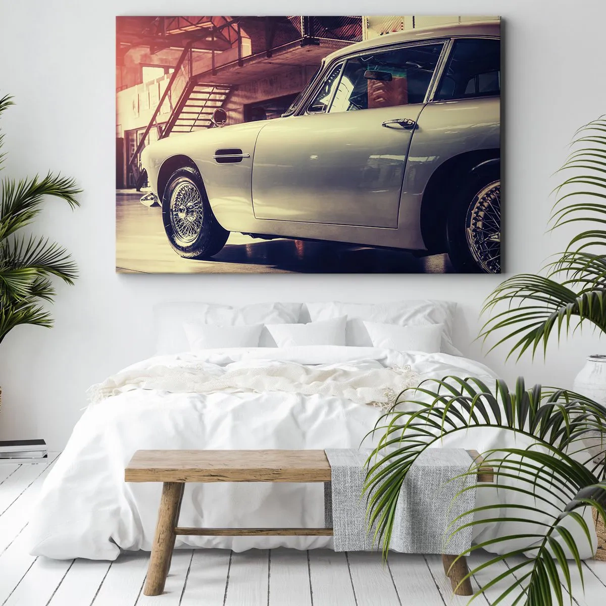 Quadro su tela - Stampe su Tela - Un'auto d'epoca in un elegante garage con interni industriali - 100x70cm - La classicità non invecchia - Decorazione murale moderna per soggiorno e camera da letto ARTTOR