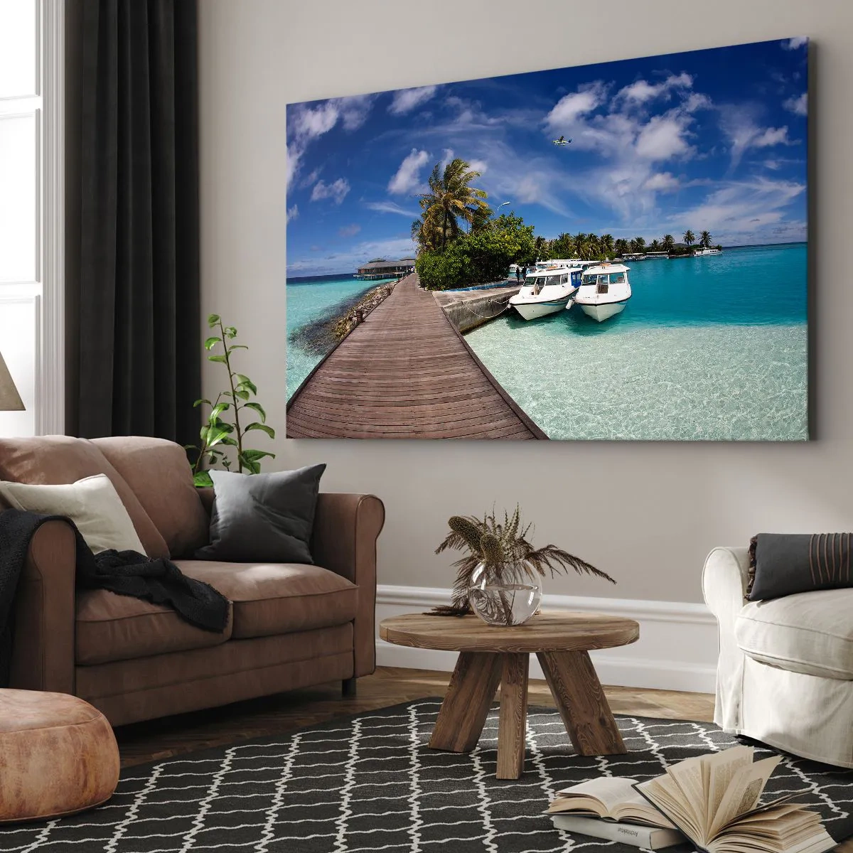 Quadro su tela - Stampe su Tela - Un molo su un mare turchese con barche e palme - 100x70cm - Il paradiso esiste davvero - Decorazione murale moderna per soggiorno e camera da letto ARTTOR