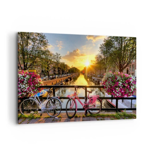 Quadro su tela - Stampe su Tela - Biciclette su un ponte al chiarore del sole al tramonto - 120x80cm - Mattino di primavera ad Amsterdam - Decorazione murale moderna per soggiorno e camera da letto ARTTOR