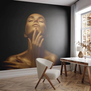 Fotomurale su misura Premium Canvas - Come seta d'oro - Donna, Volto di donna, Corpo