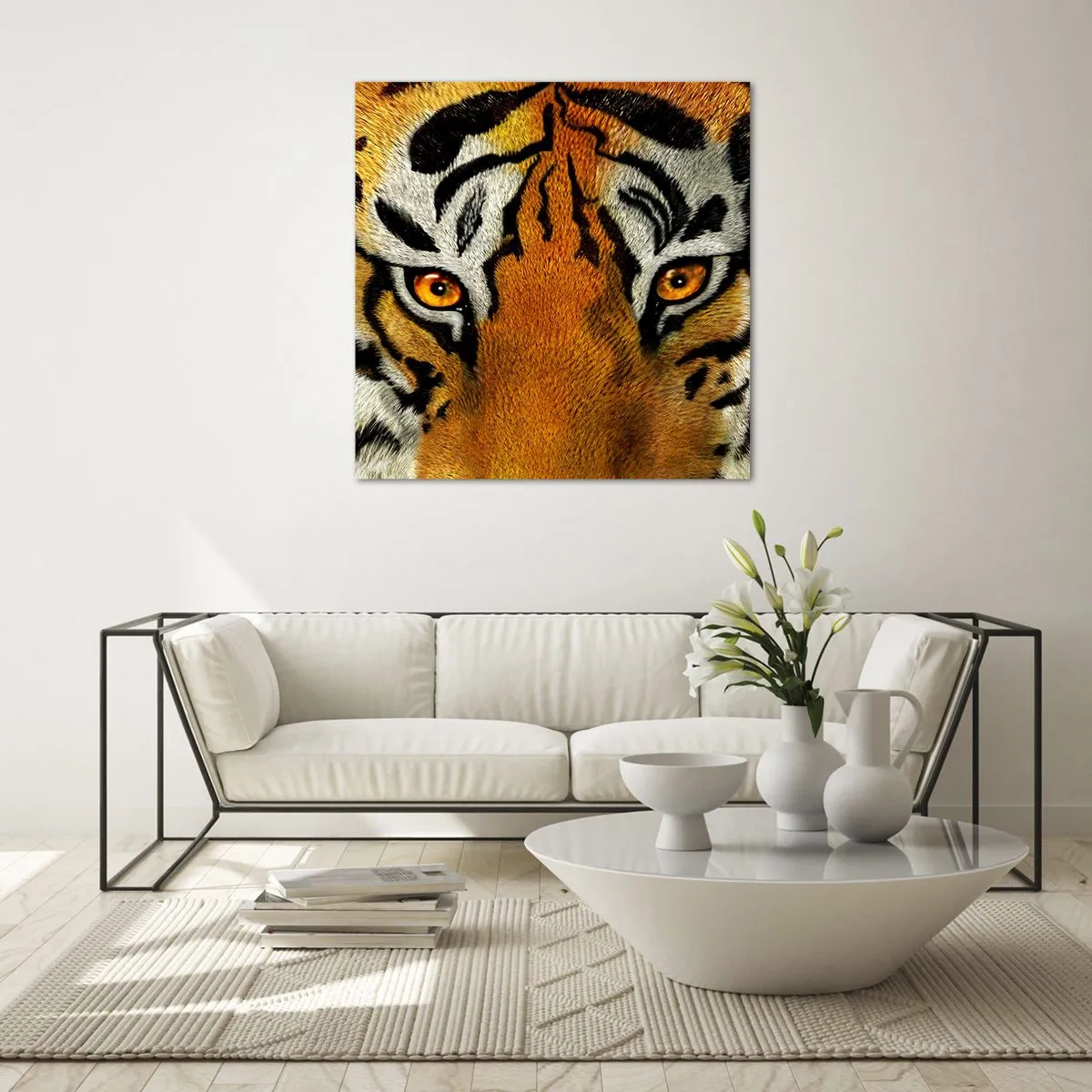 Quadro su vetro - Minacciosa e bella - 50x50 cm