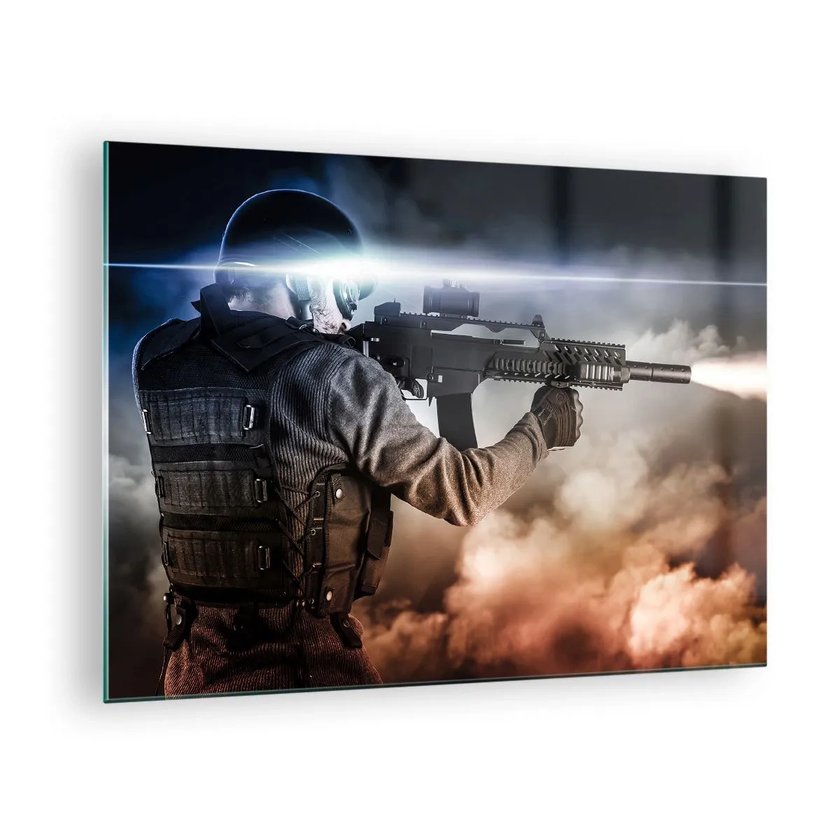 Quadro su vetro - Un soldato in azione spara con un fucile sullo sfondo del fumo. - 70x50cm - Semplicemente un eroe - Decorazione murale moderna per soggiorno e camera da letto ARTTOR
