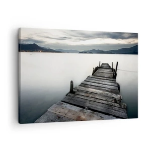 Quadro su tela - Stampe su Tela - Un ponte di legno che conduce verso un lago tranquillo - 70x50cm - Immergersi nella tranquillità - Decorazione murale moderna per soggiorno e camera da letto ARTTOR