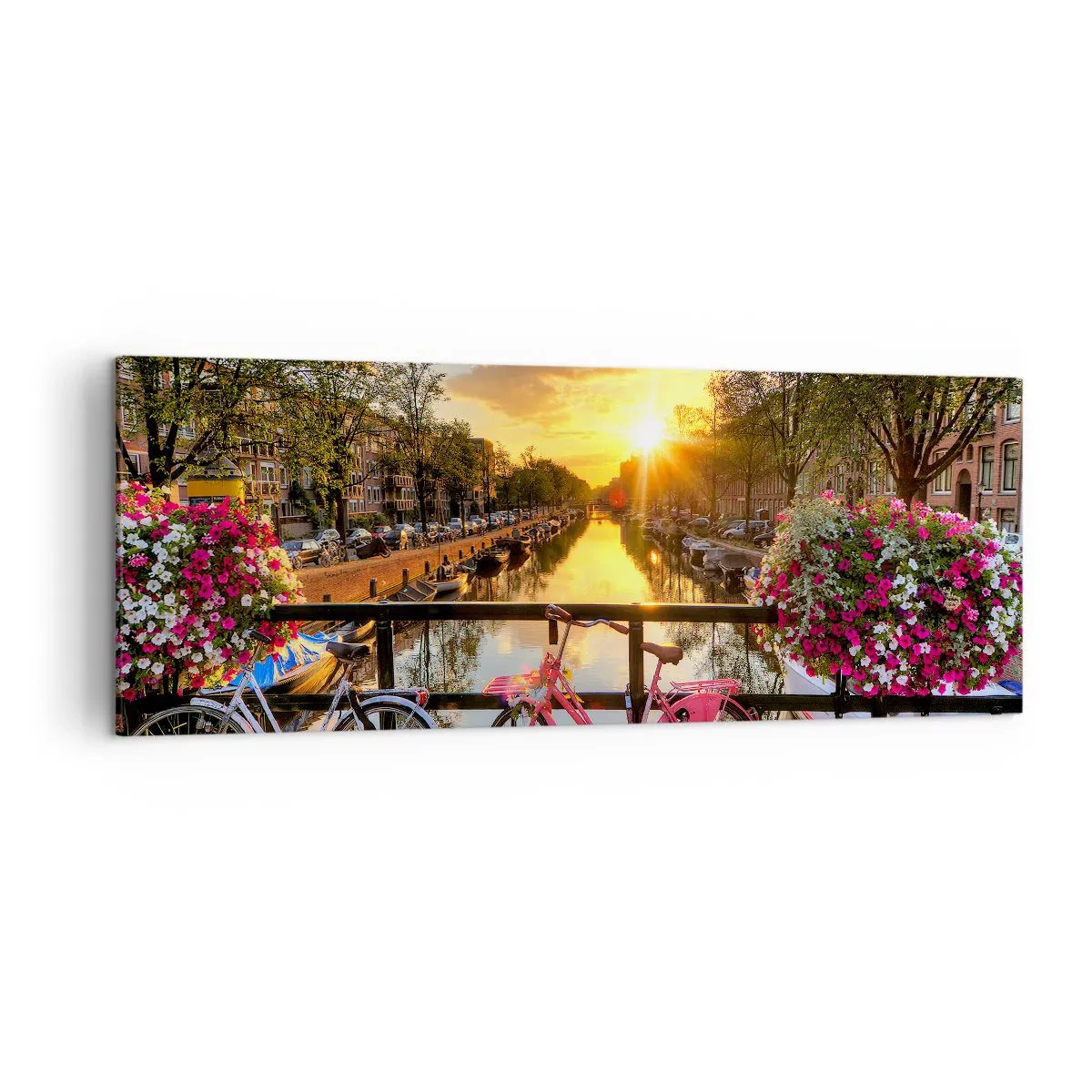 Quadro su tela - Stampe su Tela - Biciclette su un ponte al chiarore del sole al tramonto - 140x50cm - Mattino di primavera ad Amsterdam - Decorazione murale moderna per soggiorno e camera da letto ARTTOR