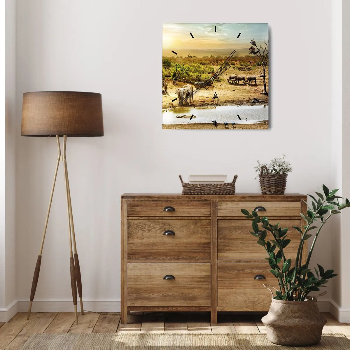 Orologio da parete - Orologio in Vetro - Elefanti e animali selvatici in una pozza d'acqua al tramonto - 30x30cm - "Un fiume usciva da Eden…" - Decorazione murale moderna per soggiorno e camera da letto ARTTOR