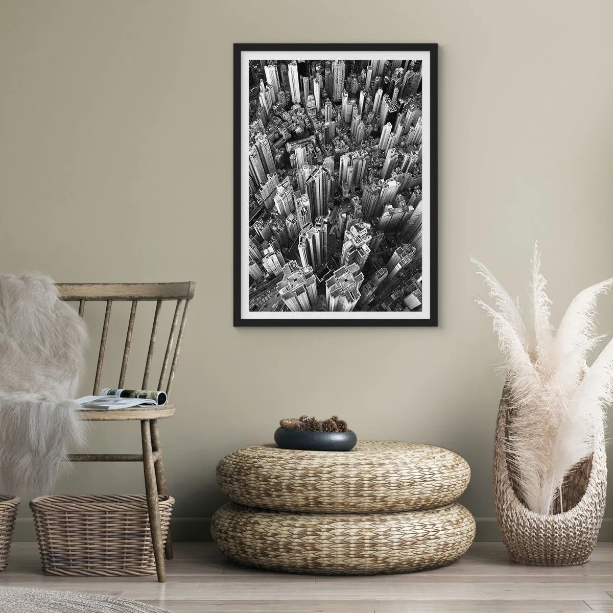 Poster in cornice nera - Vista aerea dei grattacieli della città in bianco e nero - 50x70cm - Ancora più in alto - Decorazione murale moderna per soggiorno e camera da letto ARTTOR