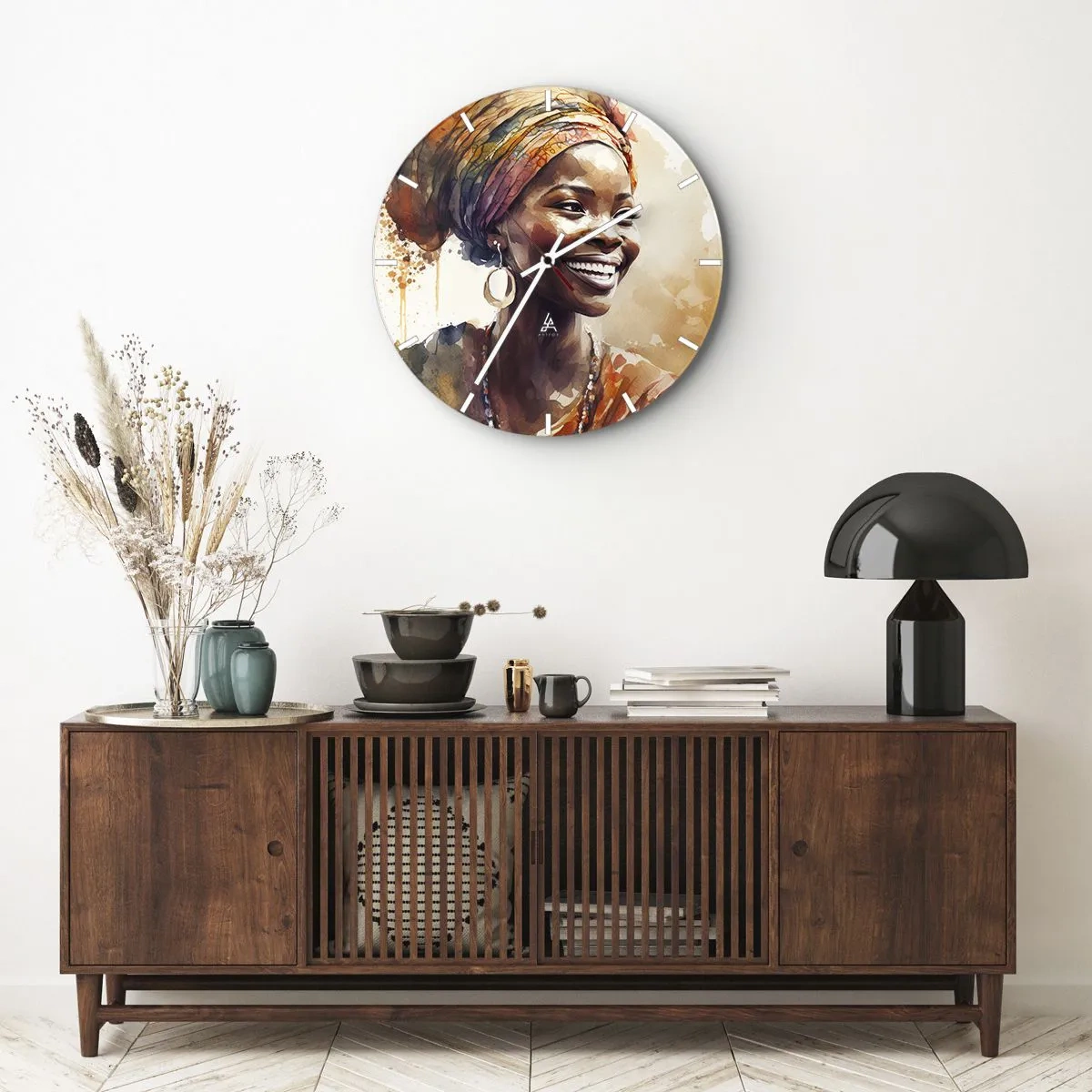 Orologio da parete - Orologio in Vetro - Una donna sorridente con un turbante su uno sfondo di macchie di acquerello. - 30x30cm - Regina africana - Decorazione murale moderna per soggiorno, cucina e camera da letto ARTTOR