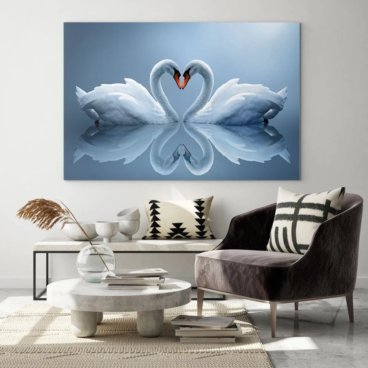 Quadro su vetro - Due cigni formano un cuore sulla superficie dell'acqua - 100x70cm - Il tempo dell'amore - Decorazione murale moderna per soggiorno e camera da letto ARTTOR