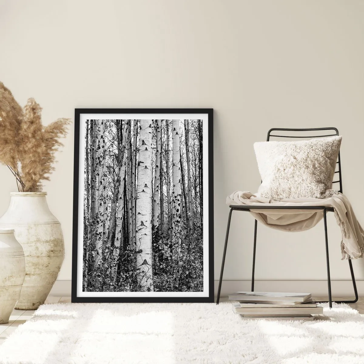 Poster in cornice nera - Le betulle bianche e nere formano una foresta simmetrica - 50x70cm - Colonnato di betulle - Decorazione murale moderna per soggiorno e camera da letto ARTTOR