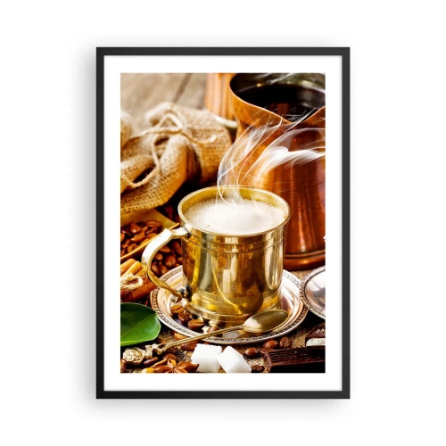 Poster in cornice nera - Una tazza dorata con caffè caldo e vapore su uno sfondo di chicchi di caffè. - 50x70cm - Buona giornata! - Decorazione murale moderna per soggiorno e camera da letto ARTTOR