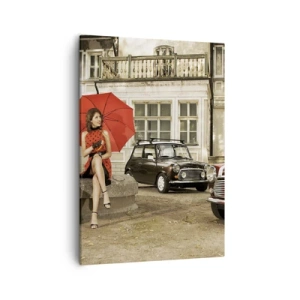 Quadro su tela - Stampe su Tela - Donna con un ombrello rosso vicino alle auto d'epoca - 50x70cm - Piccolo viaggio sentimentale - Decorazione murale moderna per soggiorno e camera da letto ARTTOR