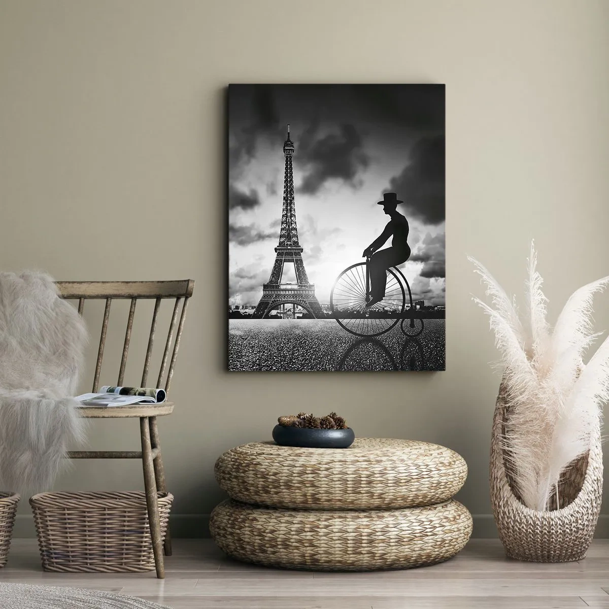 Quadro su tela - Stampe su Tela - Immagine in bianco e nero di una bicicletta retrò con la Torre Eiffel sullo sfondo - 70x100cm - Nostalgia della Belle Epoque - Decorazione murale moderna per soggiorno e camera da letto ARTTOR
