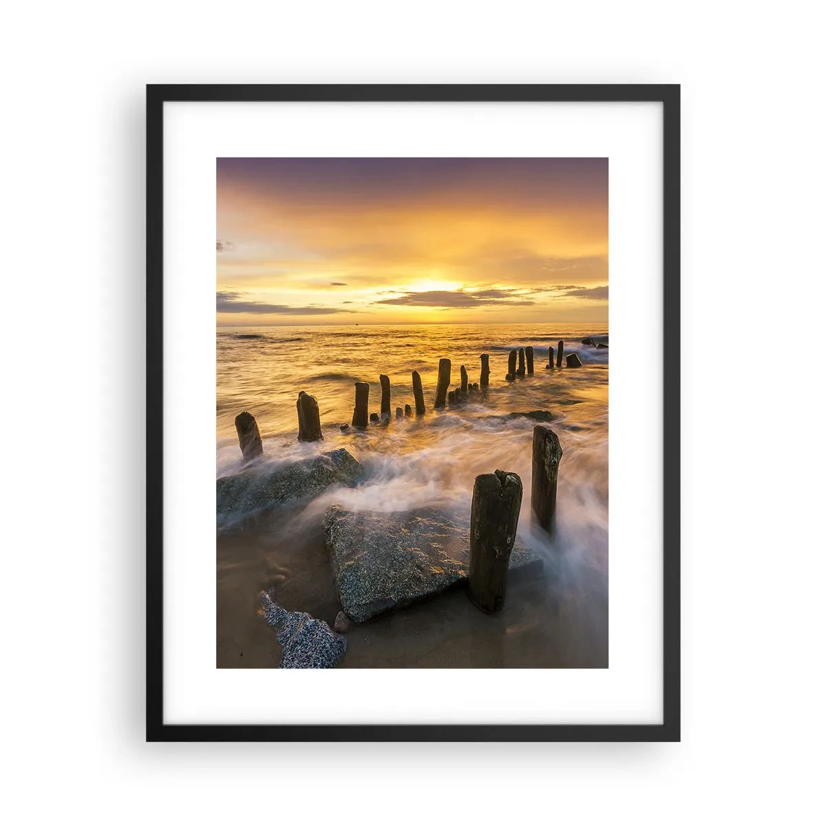Poster in cornice nera - La bellezza selvatica del Baltico - 40x50 cm