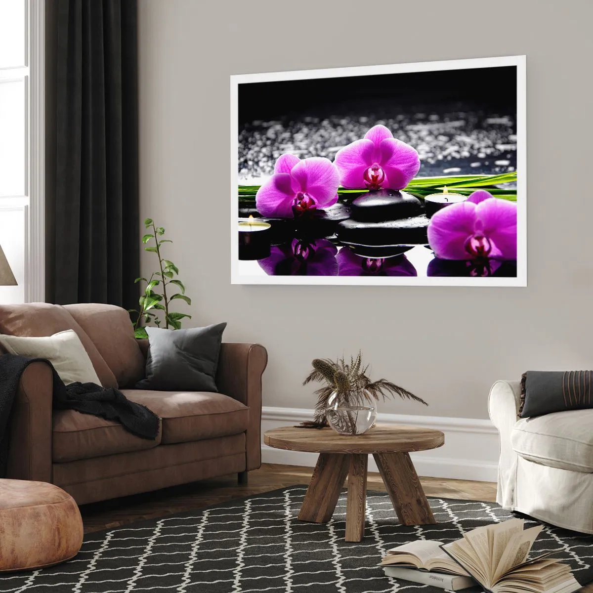 Poster - Orchidee viola su uno sfondo di pietre e candele in un ambiente rilassante - 100x70cm - Annegare nel silenzio e nella pace - Decorazione murale moderna per soggiorno e camera da letto ARTTOR