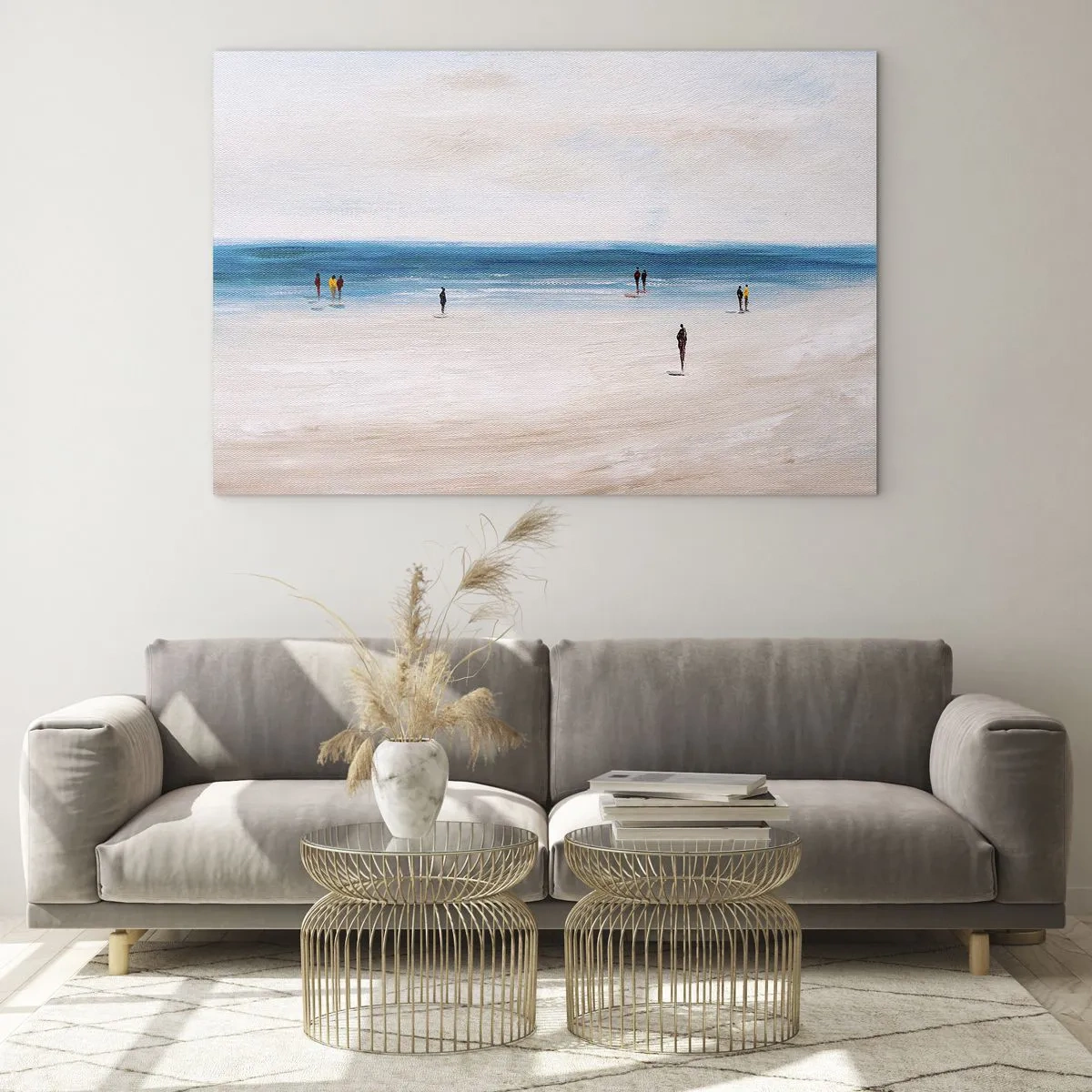 Quadro su vetro - Una spiaggia tranquilla con sagome di persone che camminano lungo la linea del mare - 120x80cm - Un bisogno naturale - Decorazione murale moderna per soggiorno e camera da letto ARTTOR