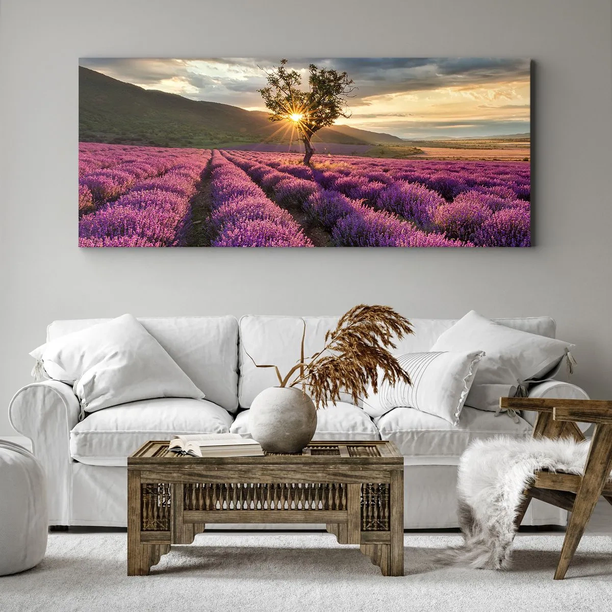Quadro su tela - Stampe su Tela - Un campo di lavanda con un albero solitario al tramonto - 120x50cm - Aroma di colore lilla - Decorazione murale moderna per soggiorno e camera da letto ARTTOR