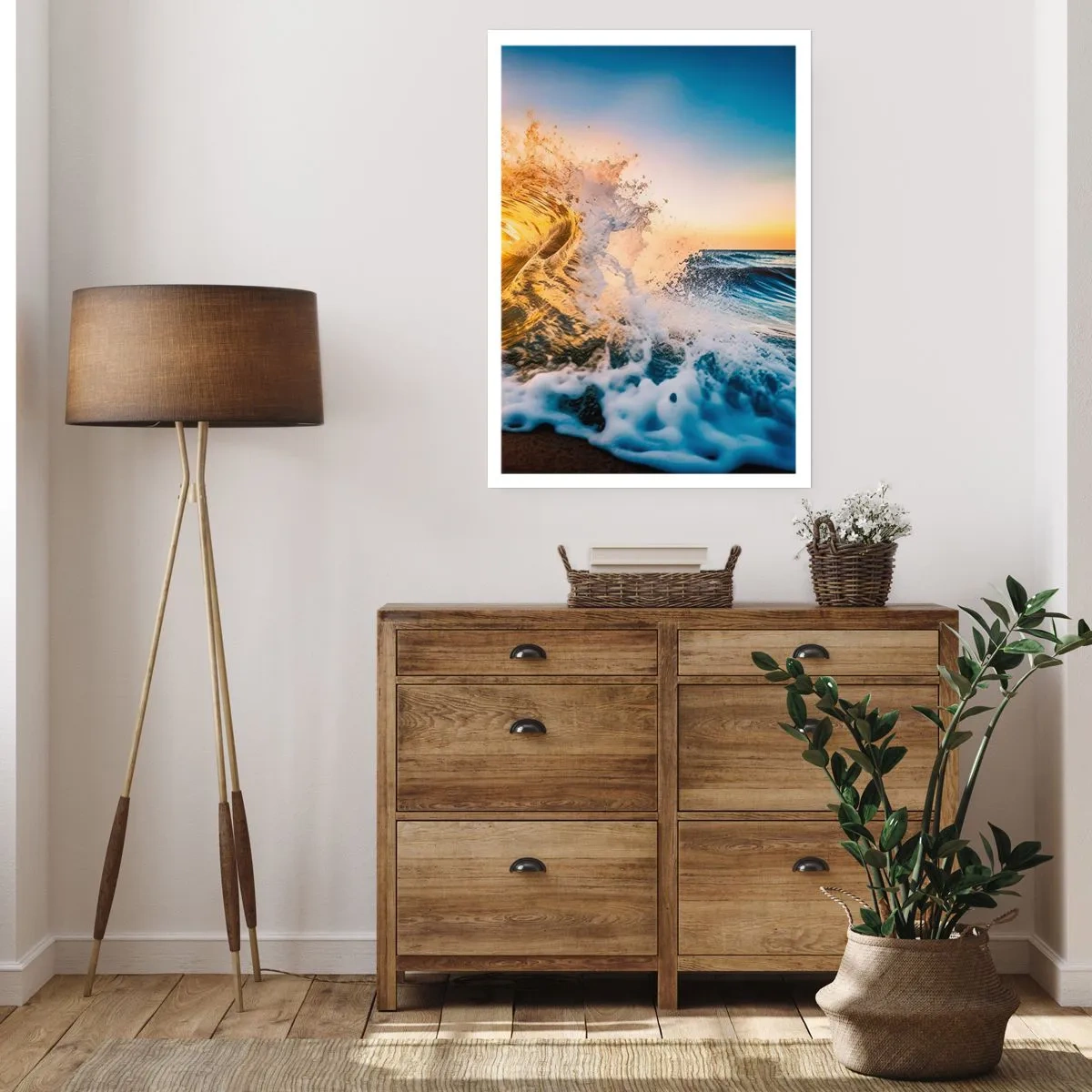 Poster - Un'onda marina dinamica che si infrange sulla riva al tramonto - 50x70cm - Gioco sulla sabbia - Decorazione murale moderna per soggiorno e camera da letto ARTTOR