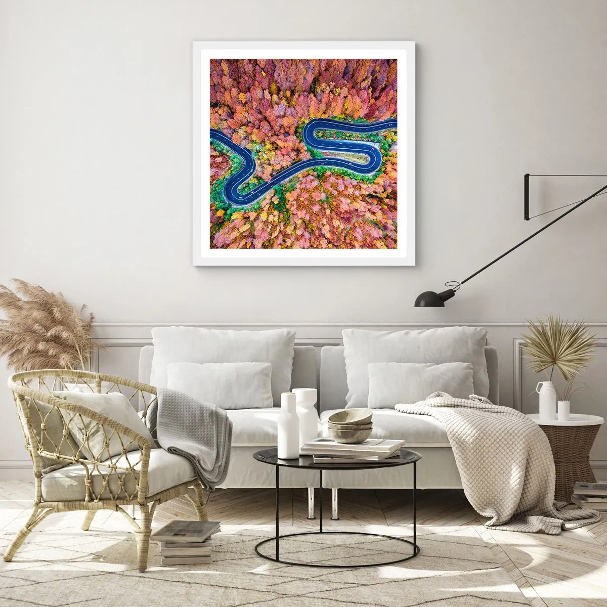 Poster in cornice bianca - Via tortuosa attraverso il bosco - 60x60 cm