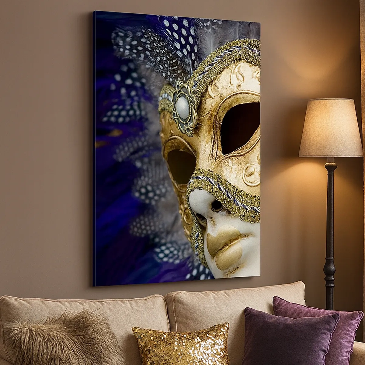 Quadro su tela - Stampe su Tela - Maschera veneziana dorata con piume decorative e ornamenti - 50x70cm - Ritratto di Venezia in oro - Decorazione murale moderna per soggiorno e camera da letto ARTTOR
