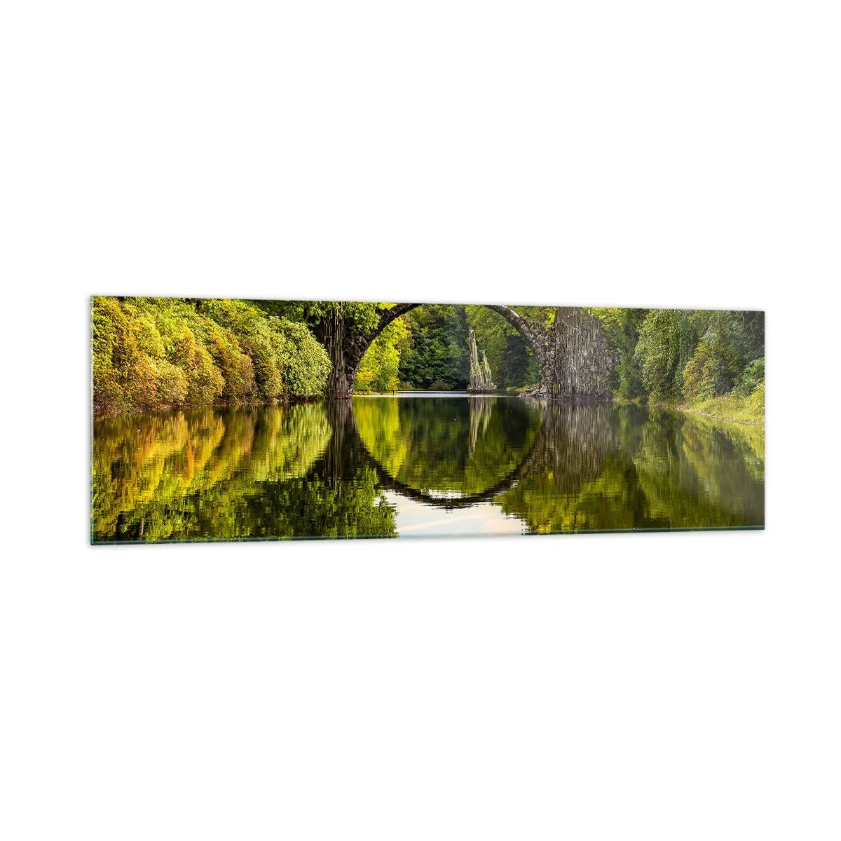 Quadro su vetro - Un ponte di pietra sopra un fiume con un riflesso perfetto nell'acqua - 160x50cm - All'incontro di due mondi - Decorazione murale moderna per soggiorno e camera da letto ARTTOR