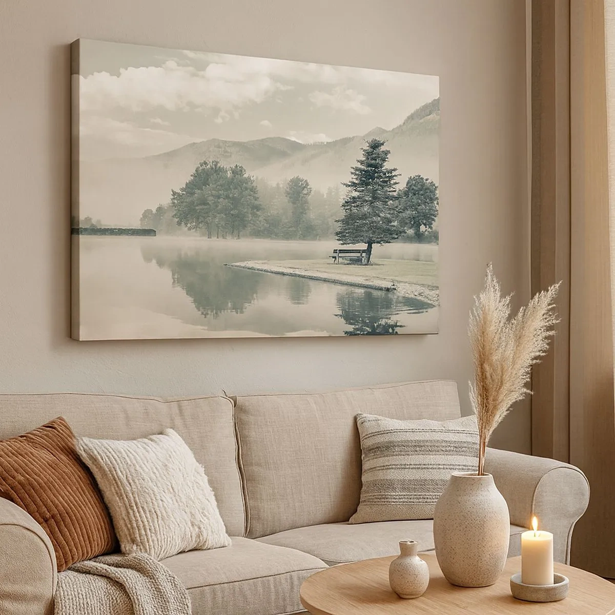 Quadro su tela - Stampe su Tela - Un pittoresco lago con una panchina e la nebbia sullo sfondo - 70x50cm - Il lago dorme ancora - Decorazione murale moderna per soggiorno e camera da letto ARTTOR