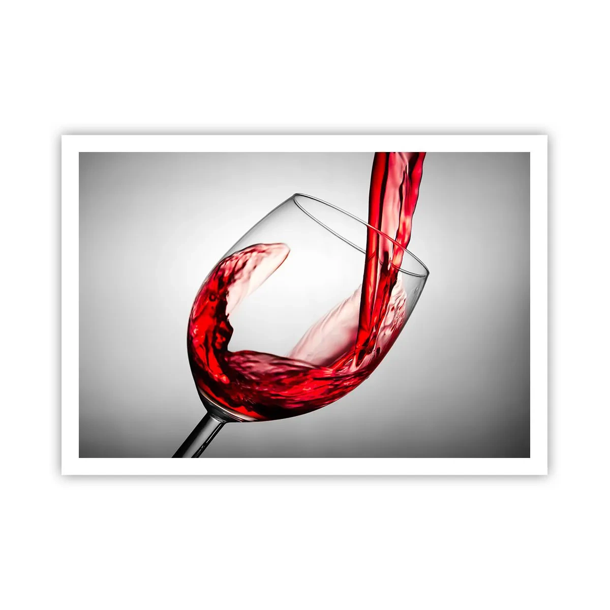 Poster - Un bicchiere di vino rosso versato su uno sfondo chiaro - 100x70cm - Colore - movimento - suono - Decorazione murale moderna per soggiorno e camera da letto ARTTOR