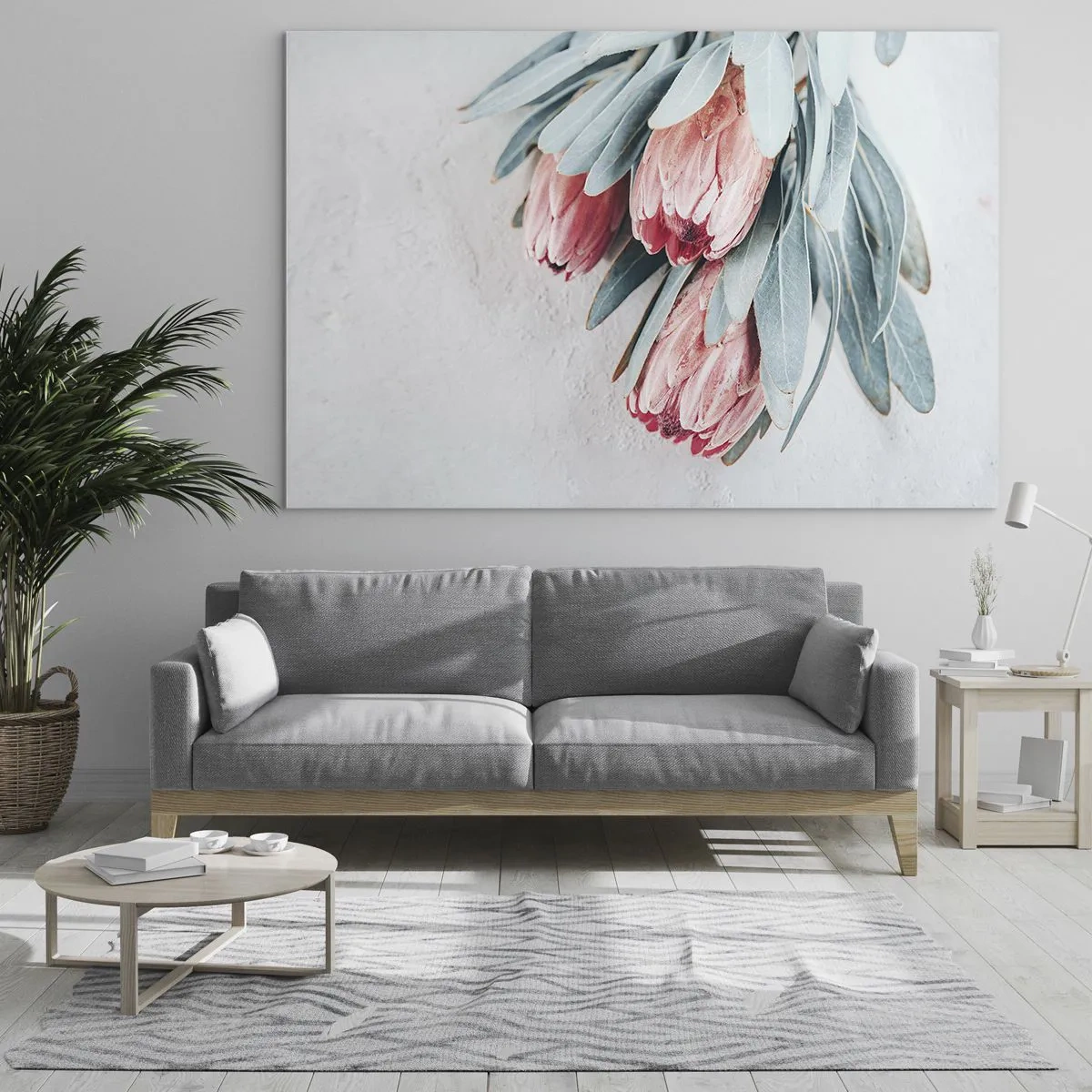Quadro su vetro - Tre fiori di protea pastello con foglie su uno sfondo chiaro - 120x80cm - Imbarazzati per la propria bellezza - Decorazione murale moderna per soggiorno e camera da letto ARTTOR